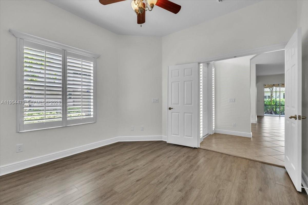 Villa Vistana - Residential