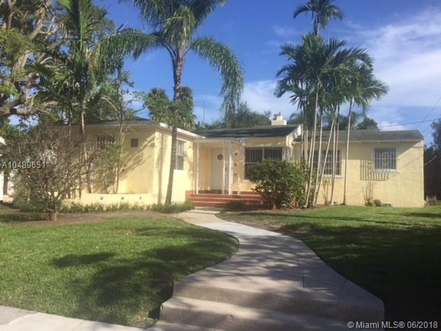 One story,  3 BR/2 BA home in "trendy" Belle Meade. Renovated kitchen and wood flooring warms this vintage home.  Rent includes lawn maintenance.  Walking distance to shopping and restaurants.