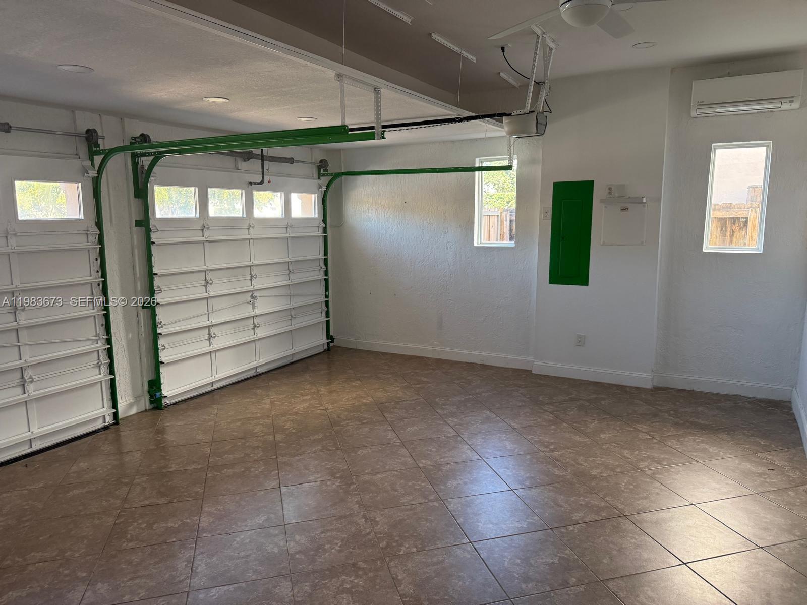 ISLANDS AT DORAL 1ST ADDN - Residential