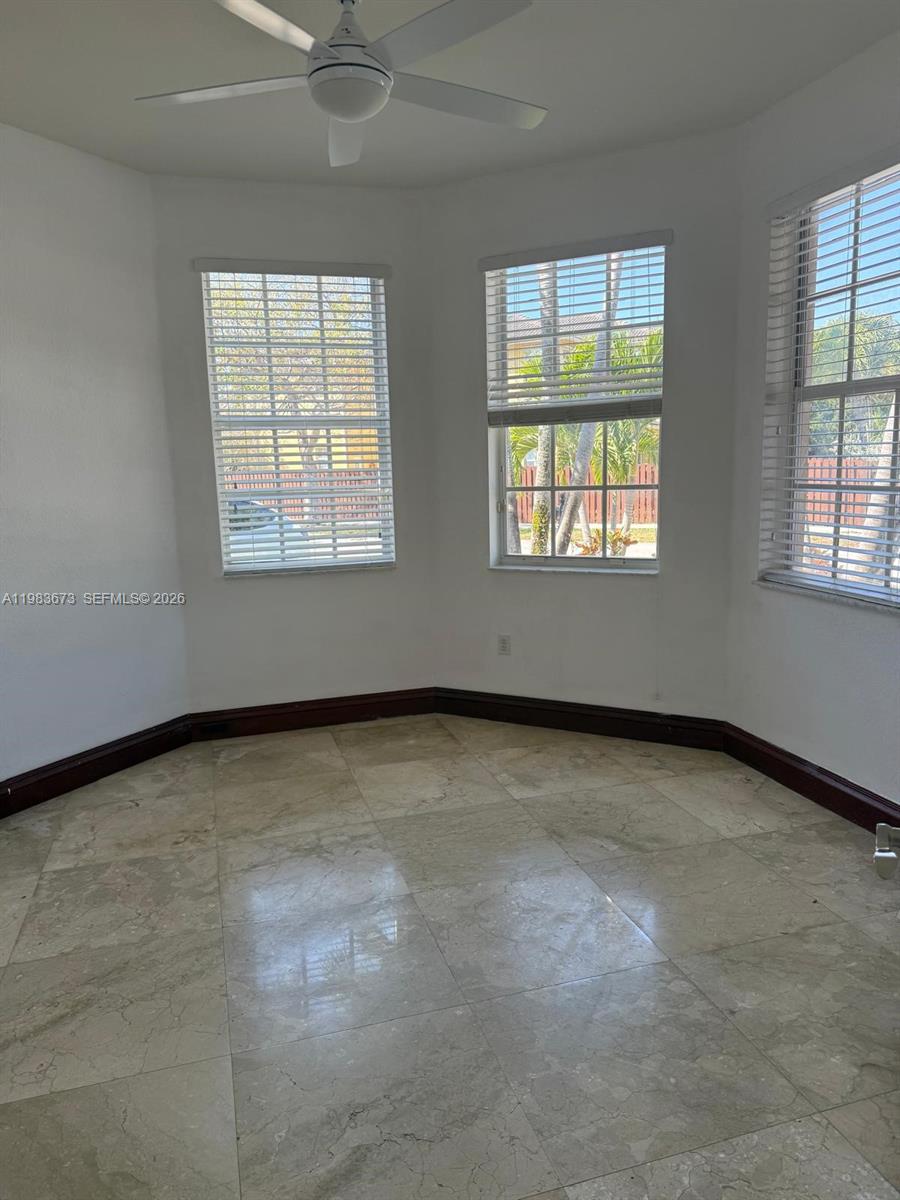 ISLANDS AT DORAL 1ST ADDN - Residential