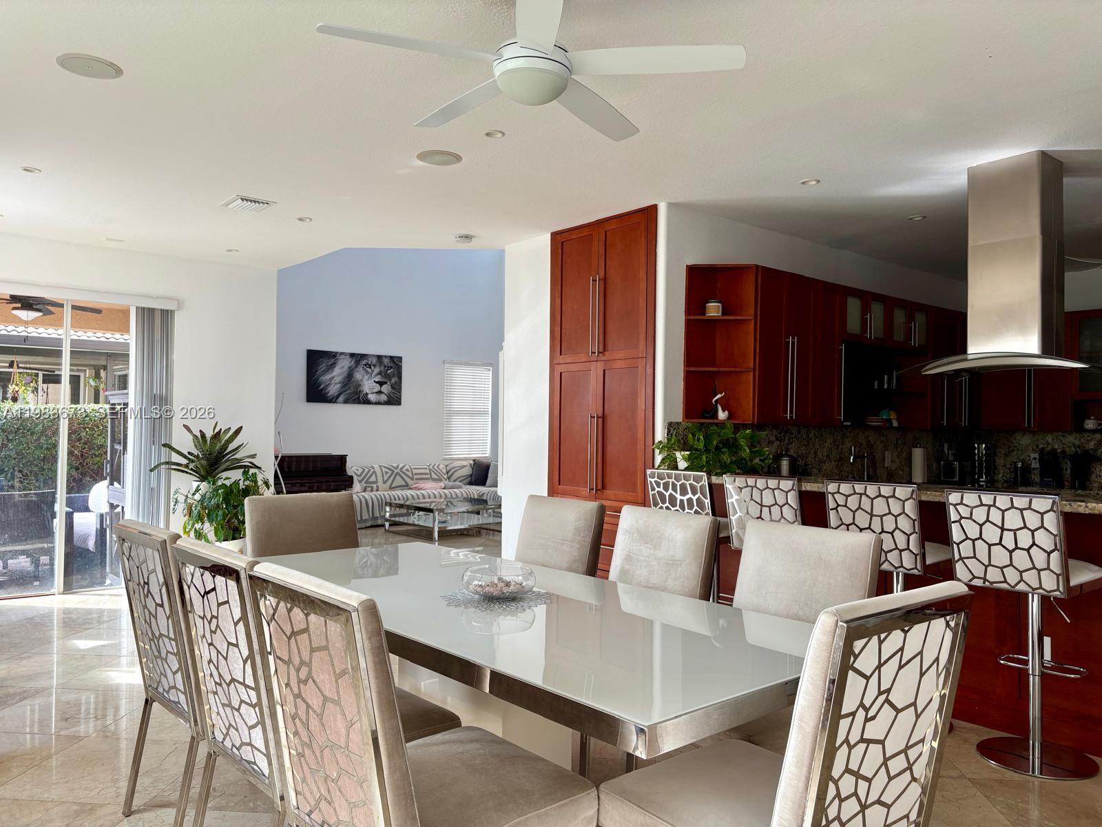 ISLANDS AT DORAL 1ST ADDN - Residential