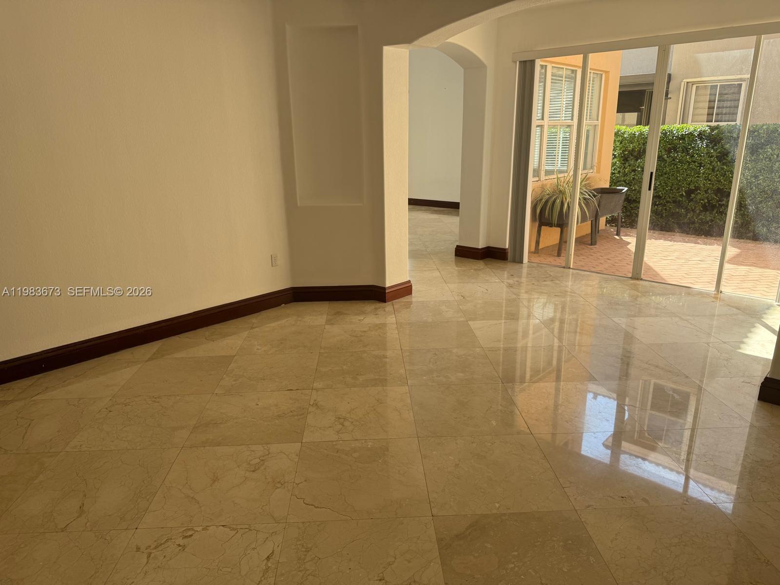 ISLANDS AT DORAL 1ST ADDN - Residential