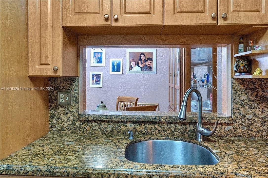 INTERNATIONAL PARK CONDO - Residential Lease
