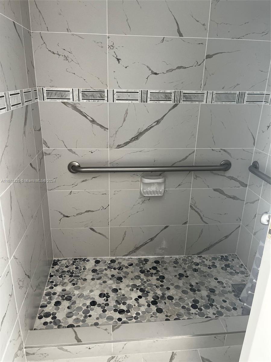 INTERNATIONAL PARK CONDO - Residential Lease