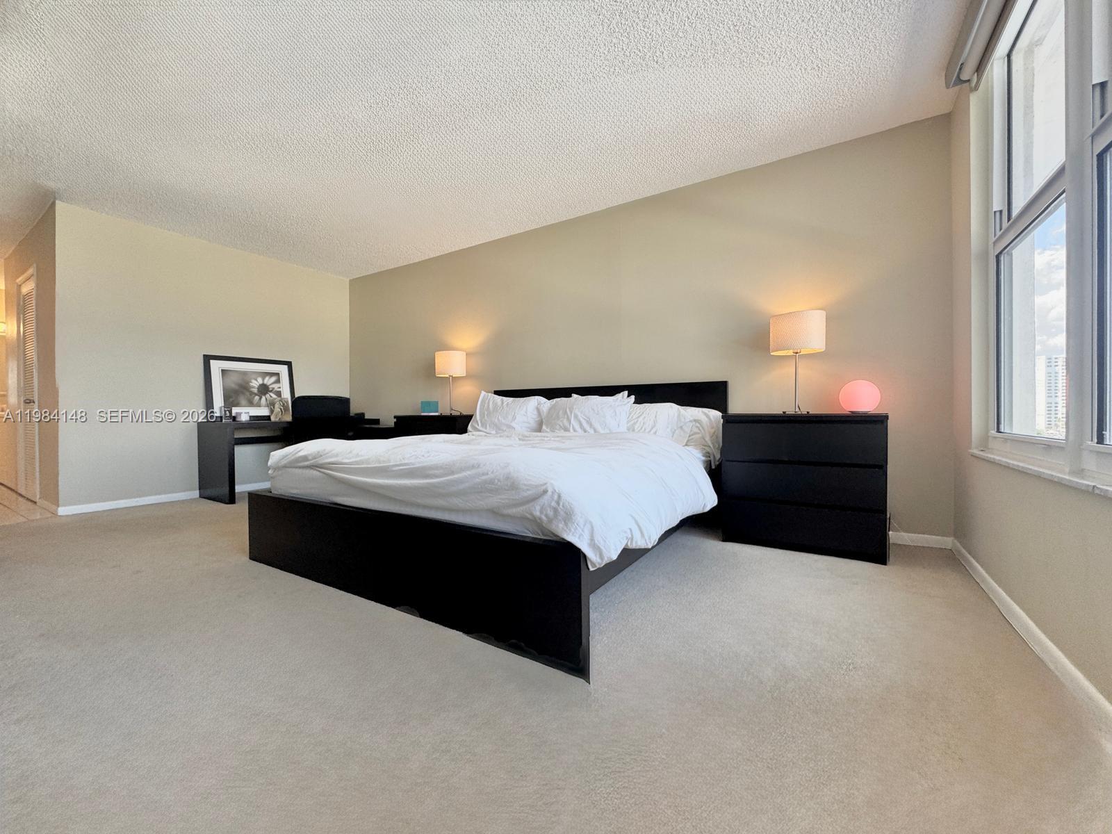 HALLMARK OF HOLLYWOOD CON - Residential Lease