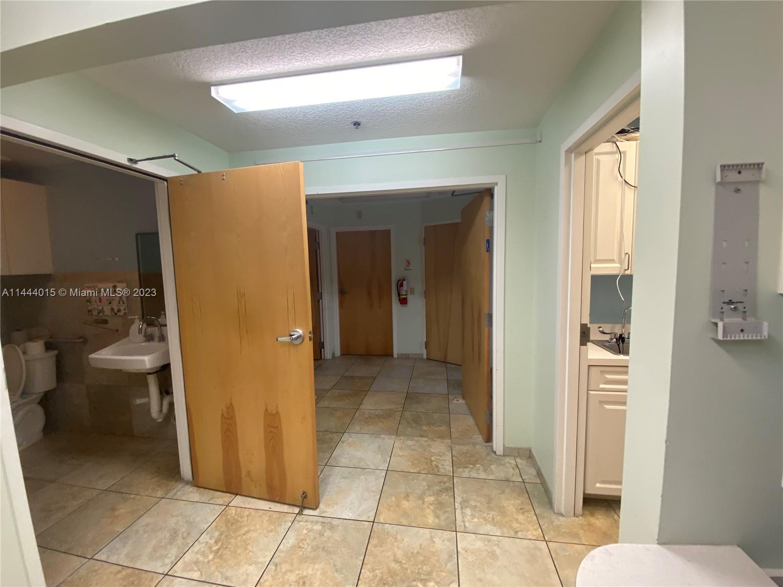 EVERGLADES SUGAR & LAND C - Residential