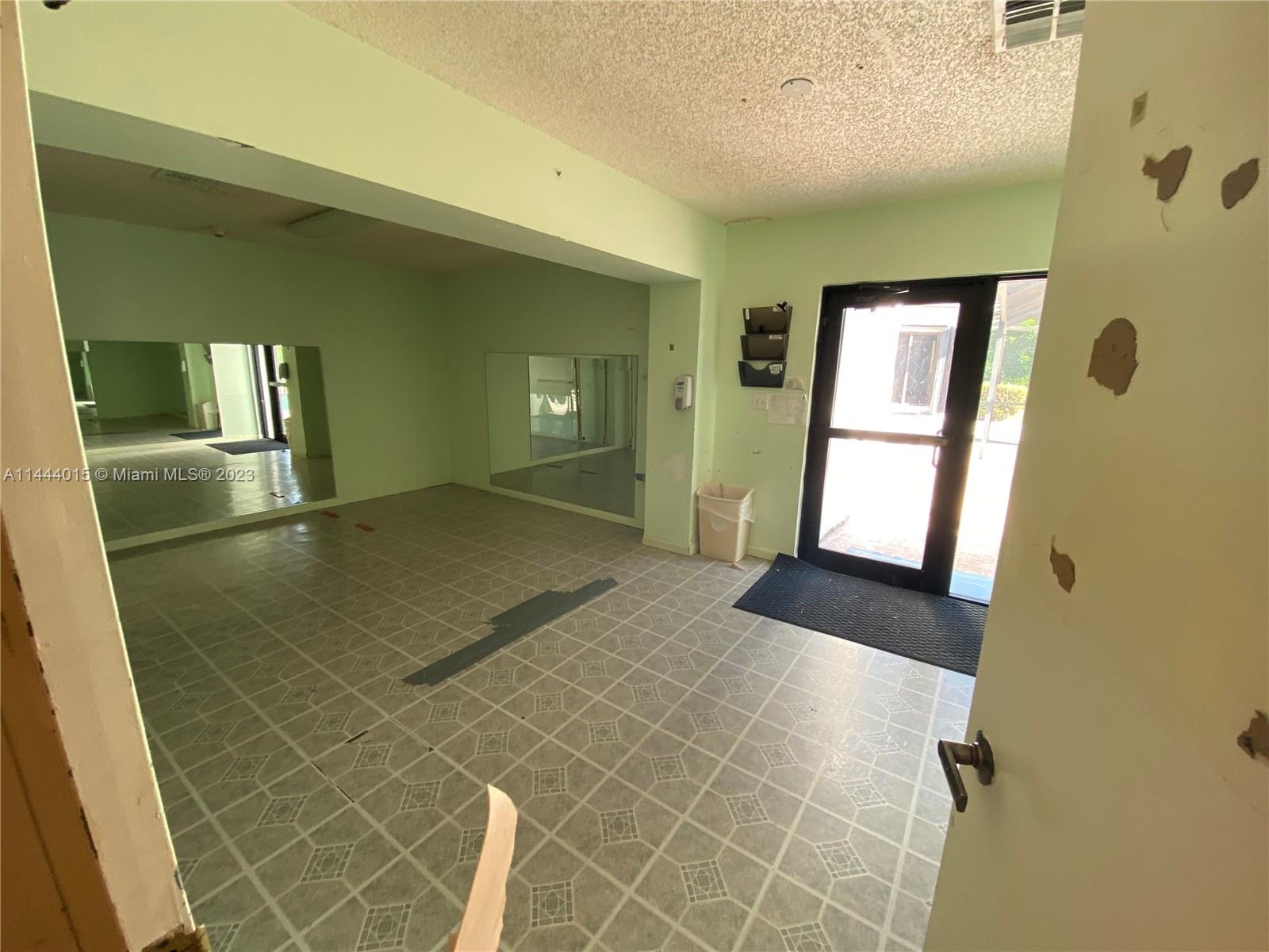 EVERGLADES SUGAR & LAND C - Residential