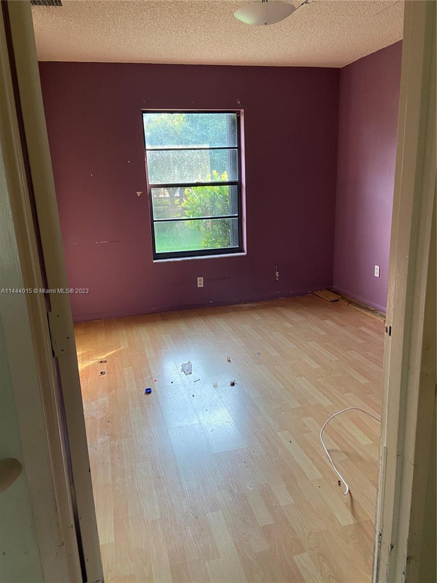 EVERGLADES SUGAR & LAND C - Residential