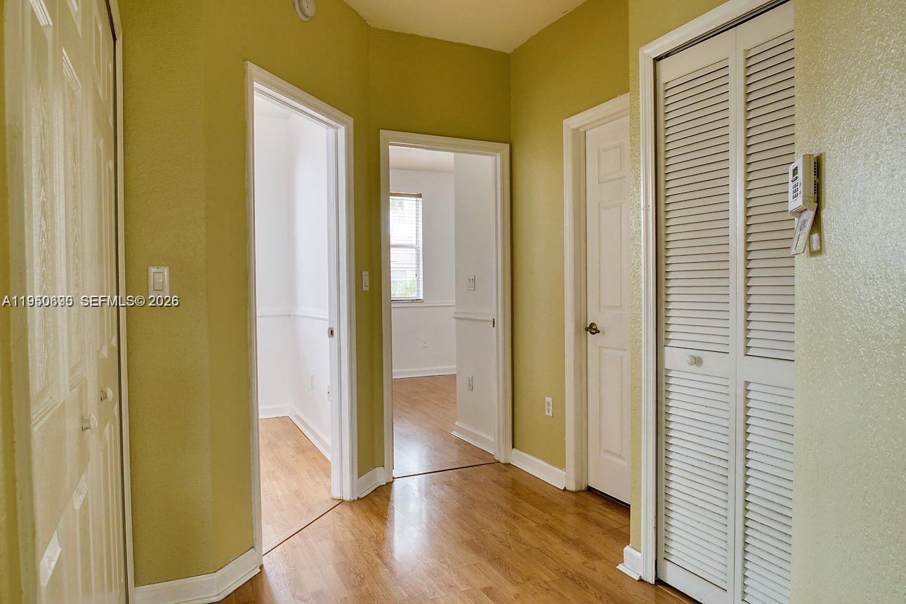 KENDALL BREEZE - Residential Lease