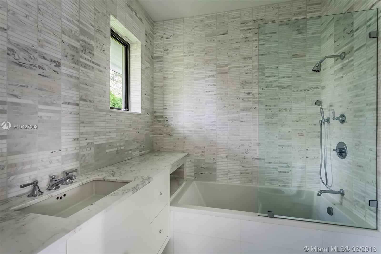 SNAPPER CREEK LAKES SUB 1 - Residential