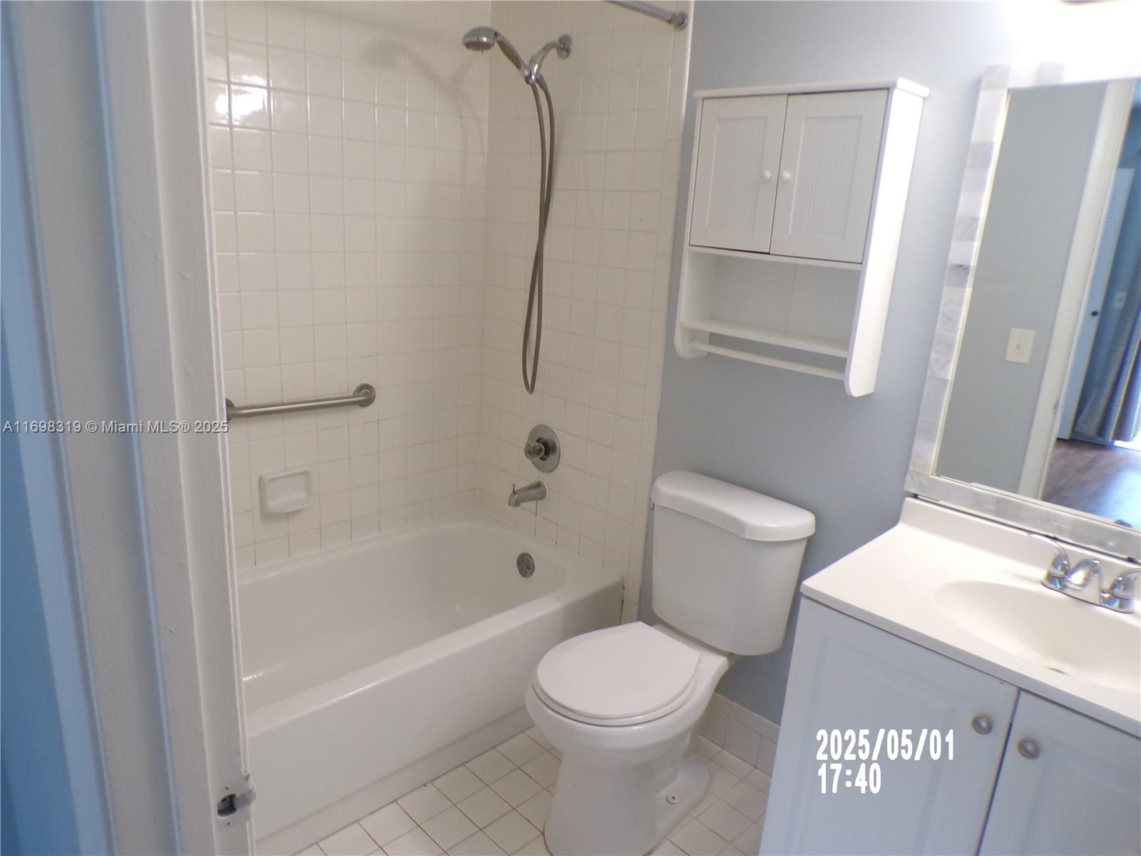 NEW HAMPTON AT CENTURY VI - Residential