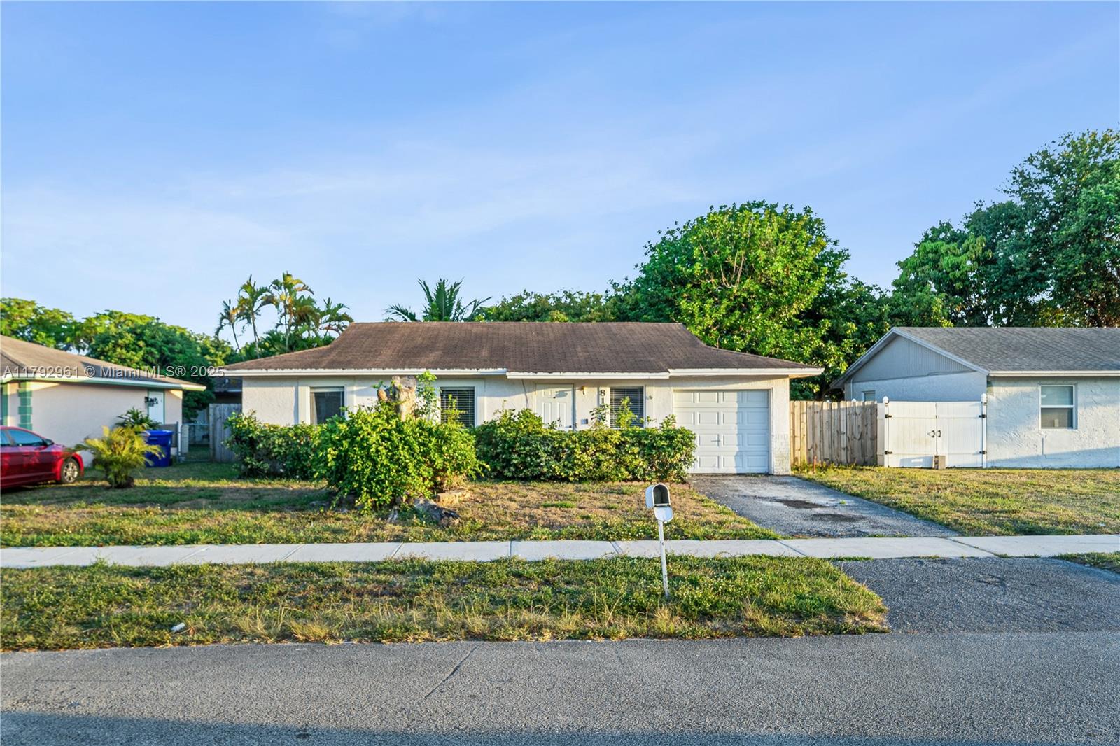 Property for Sale at 8170 Sw 5th St, North Lauderdale, Miami-Dade County, Florida - Bedrooms: 3 
Bathrooms: 2  - $375,000