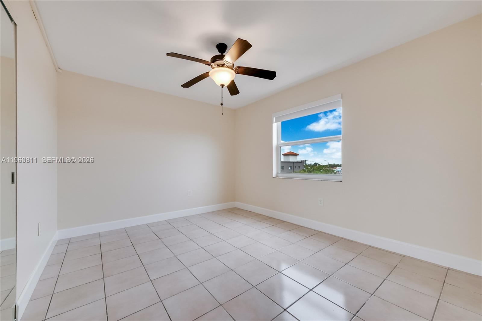 PALM BREEZE CONDO - Residential Lease
