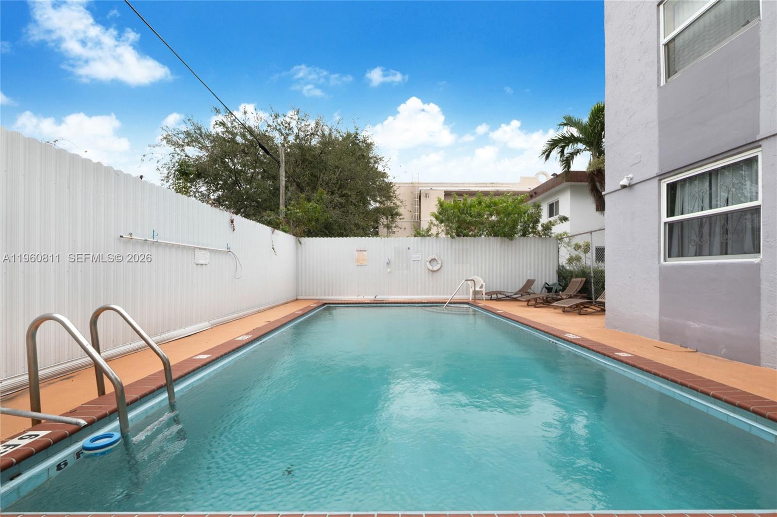 PALM BREEZE CONDO - Residential Lease