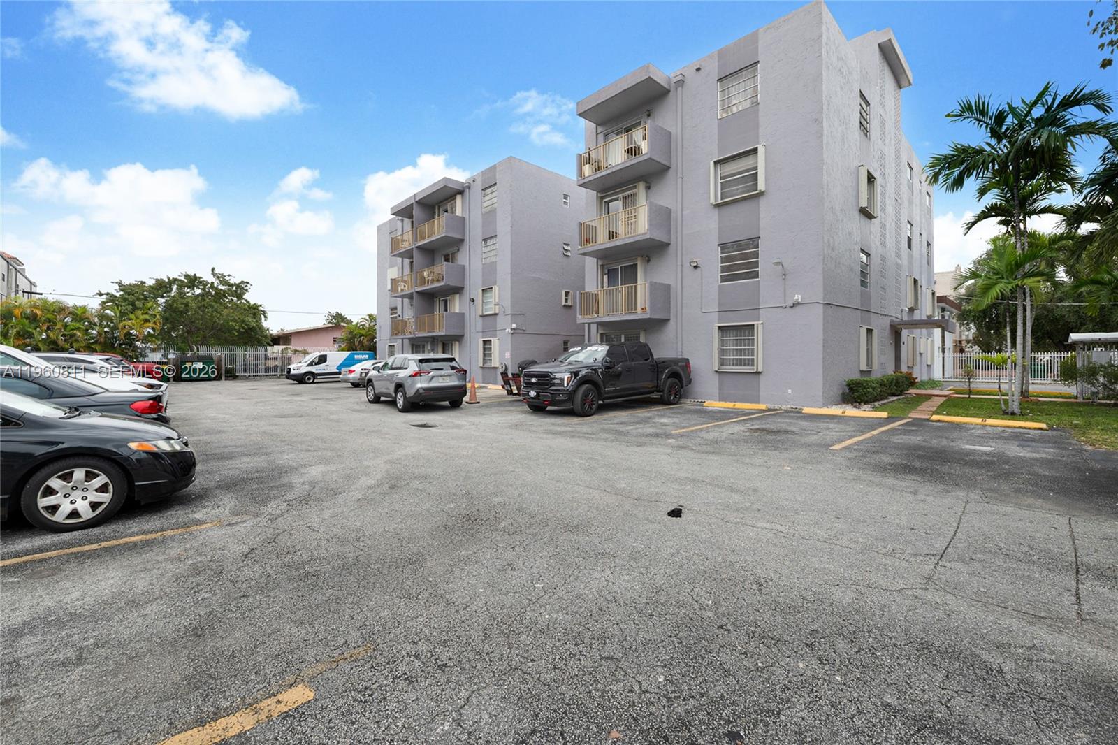 PALM BREEZE CONDO - Residential Lease