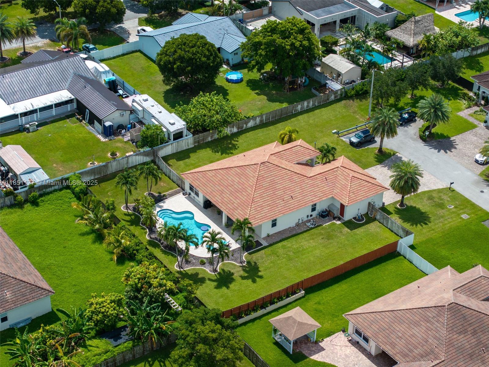 ESTATE MANSIONS 1ST ADDN - Residential