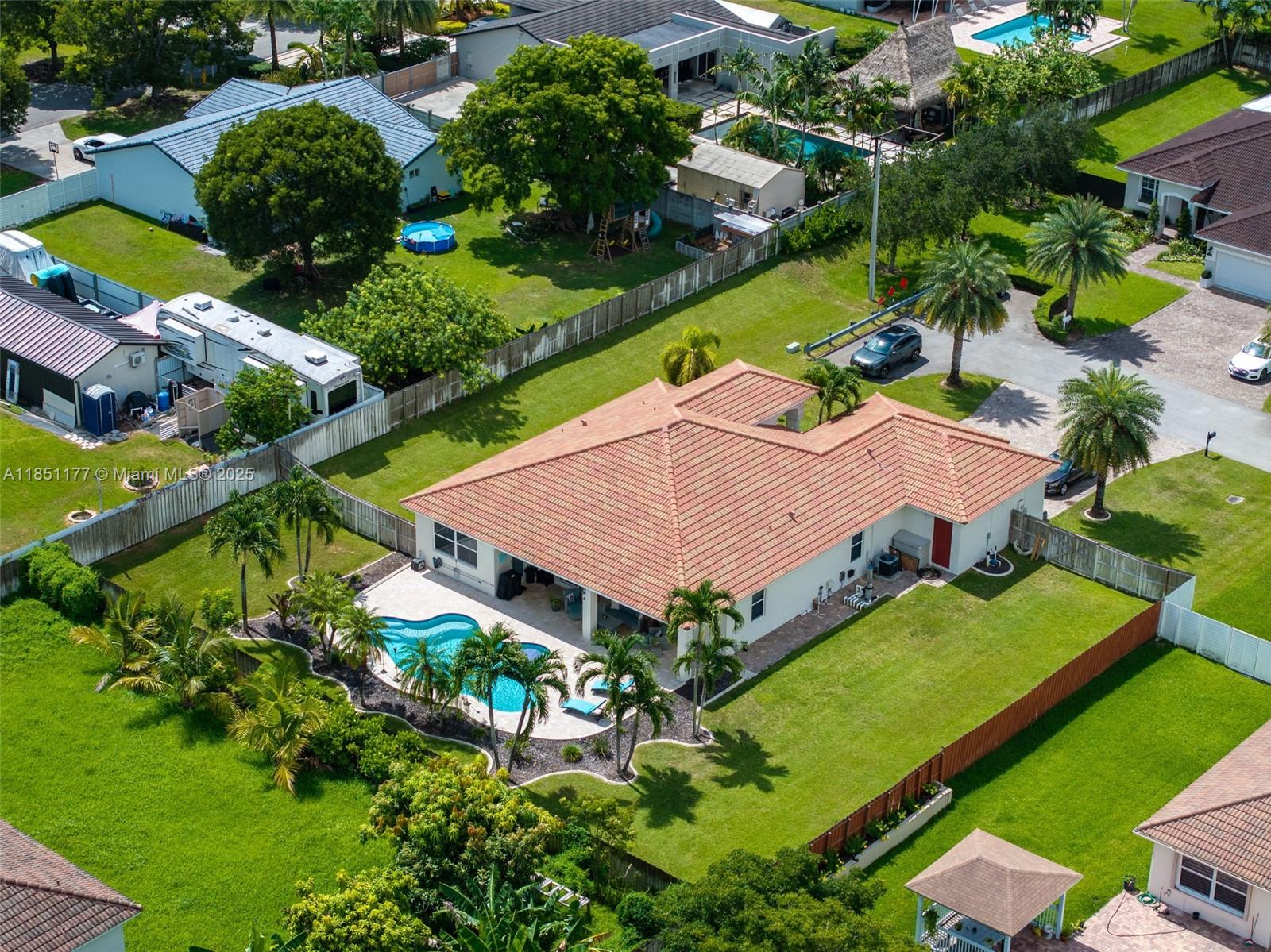 ESTATE MANSIONS 1ST ADDN - Residential