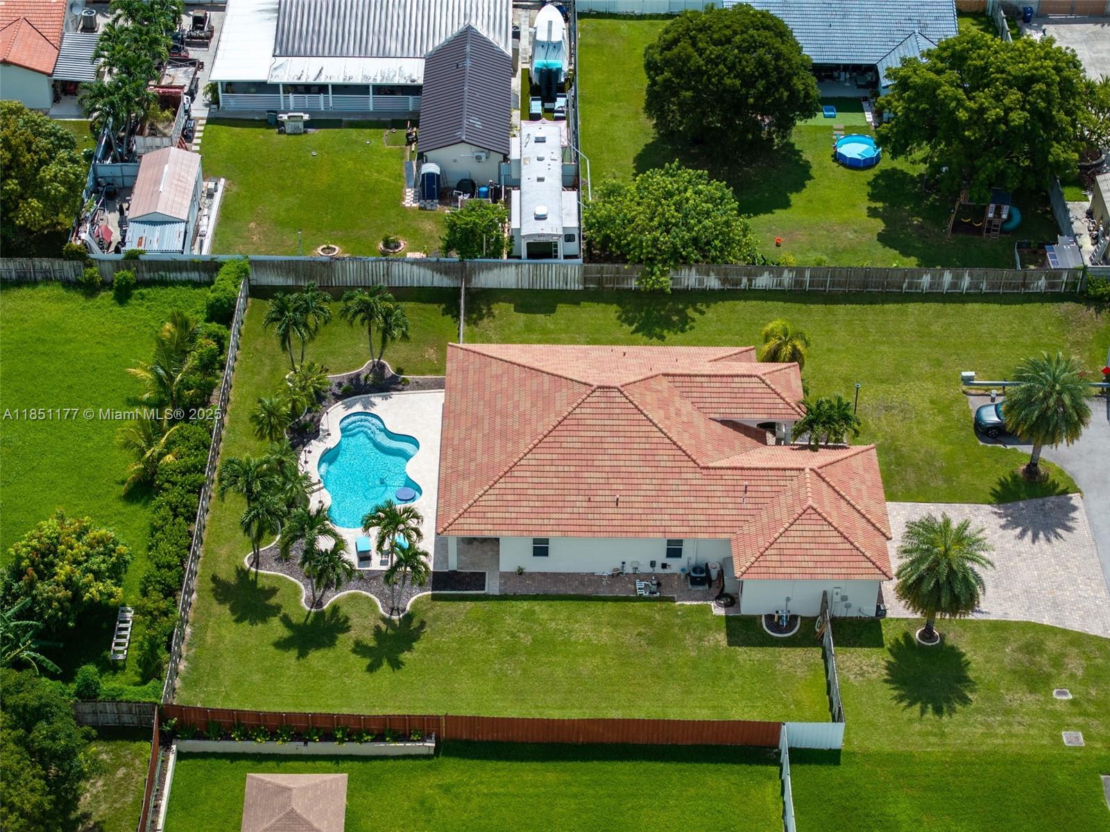 ESTATE MANSIONS 1ST ADDN - Residential