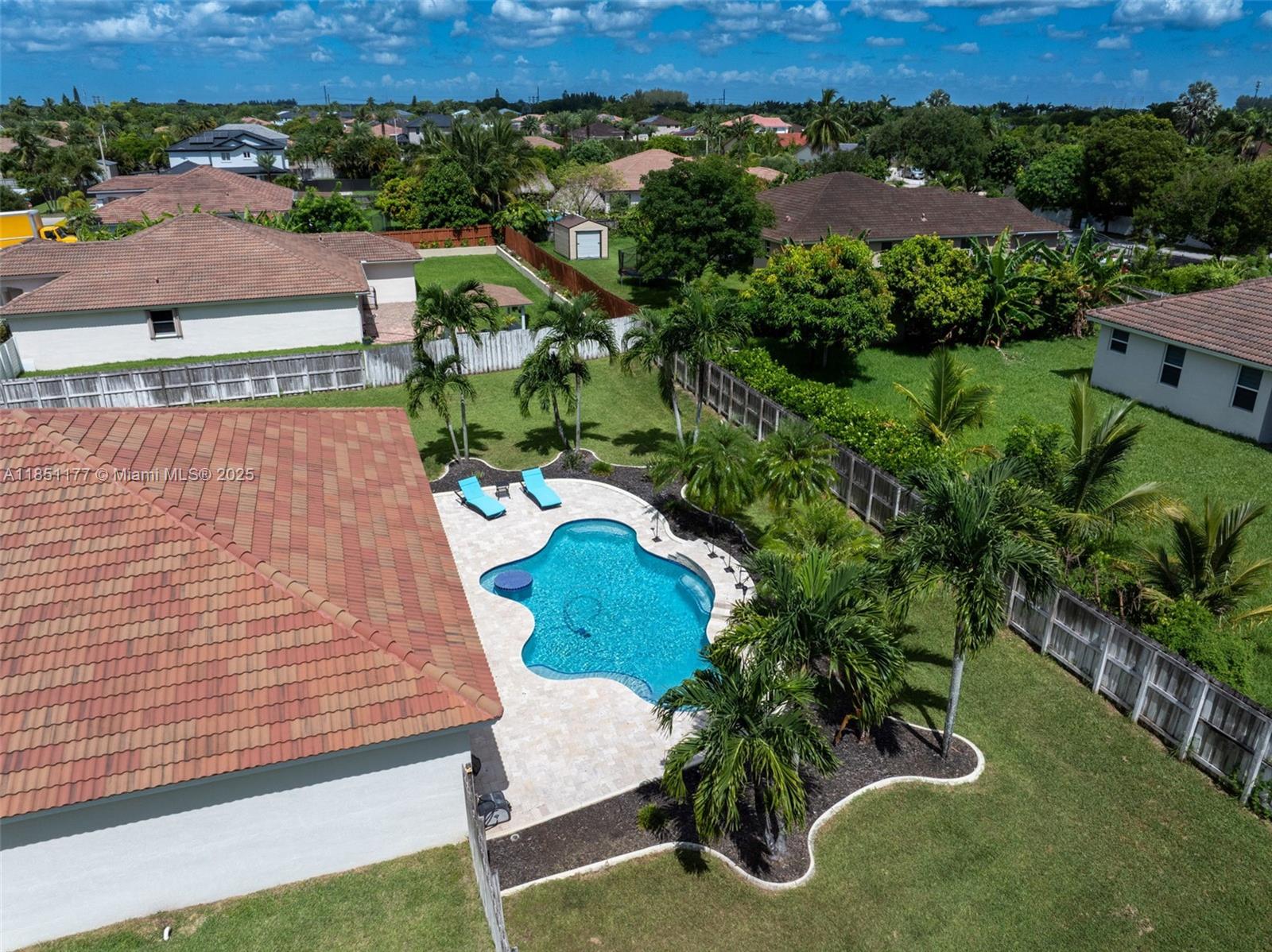 ESTATE MANSIONS 1ST ADDN - Residential