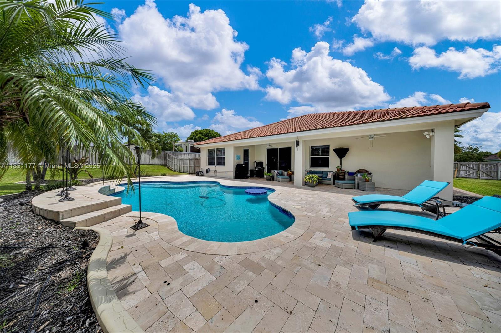 ESTATE MANSIONS 1ST ADDN - Residential