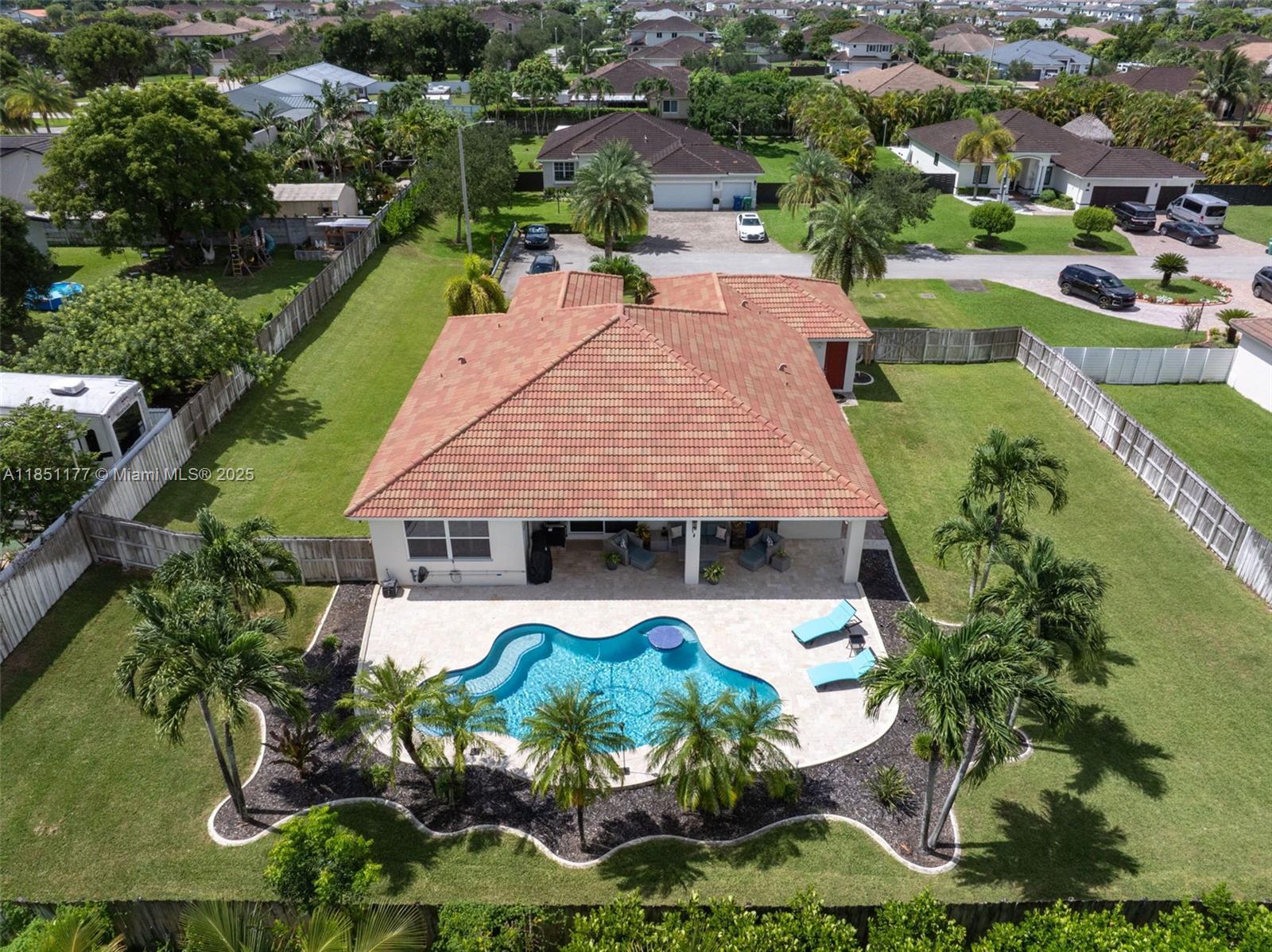 ESTATE MANSIONS 1ST ADDN - Residential