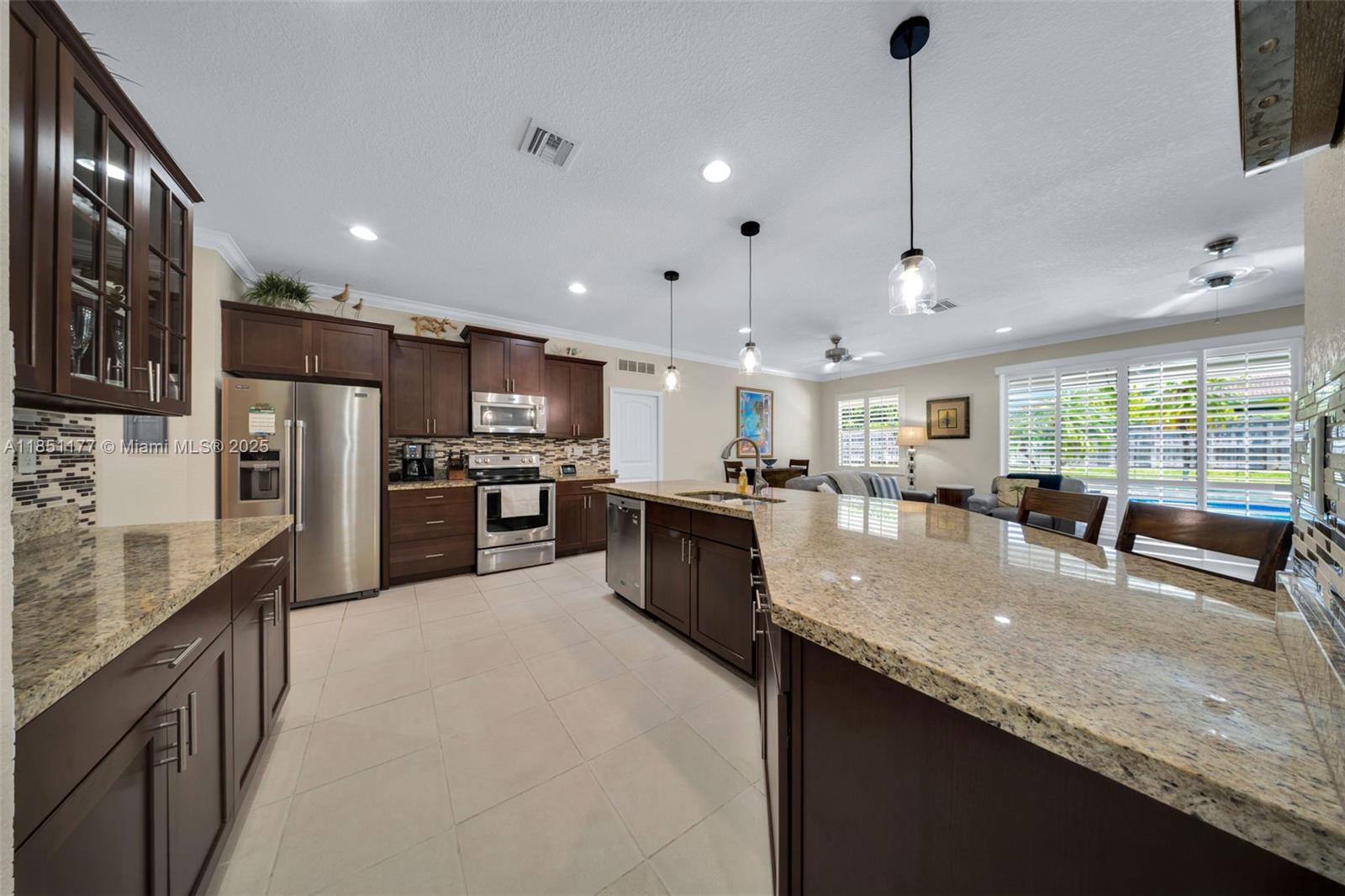 ESTATE MANSIONS 1ST ADDN - Residential