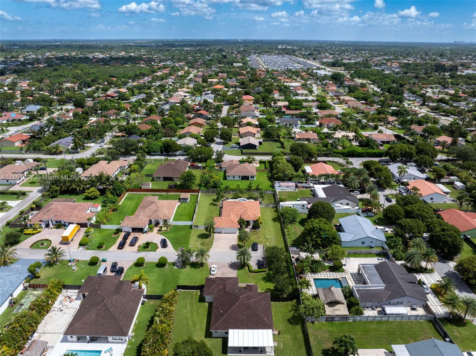 ESTATE MANSIONS 1ST ADDN - Residential