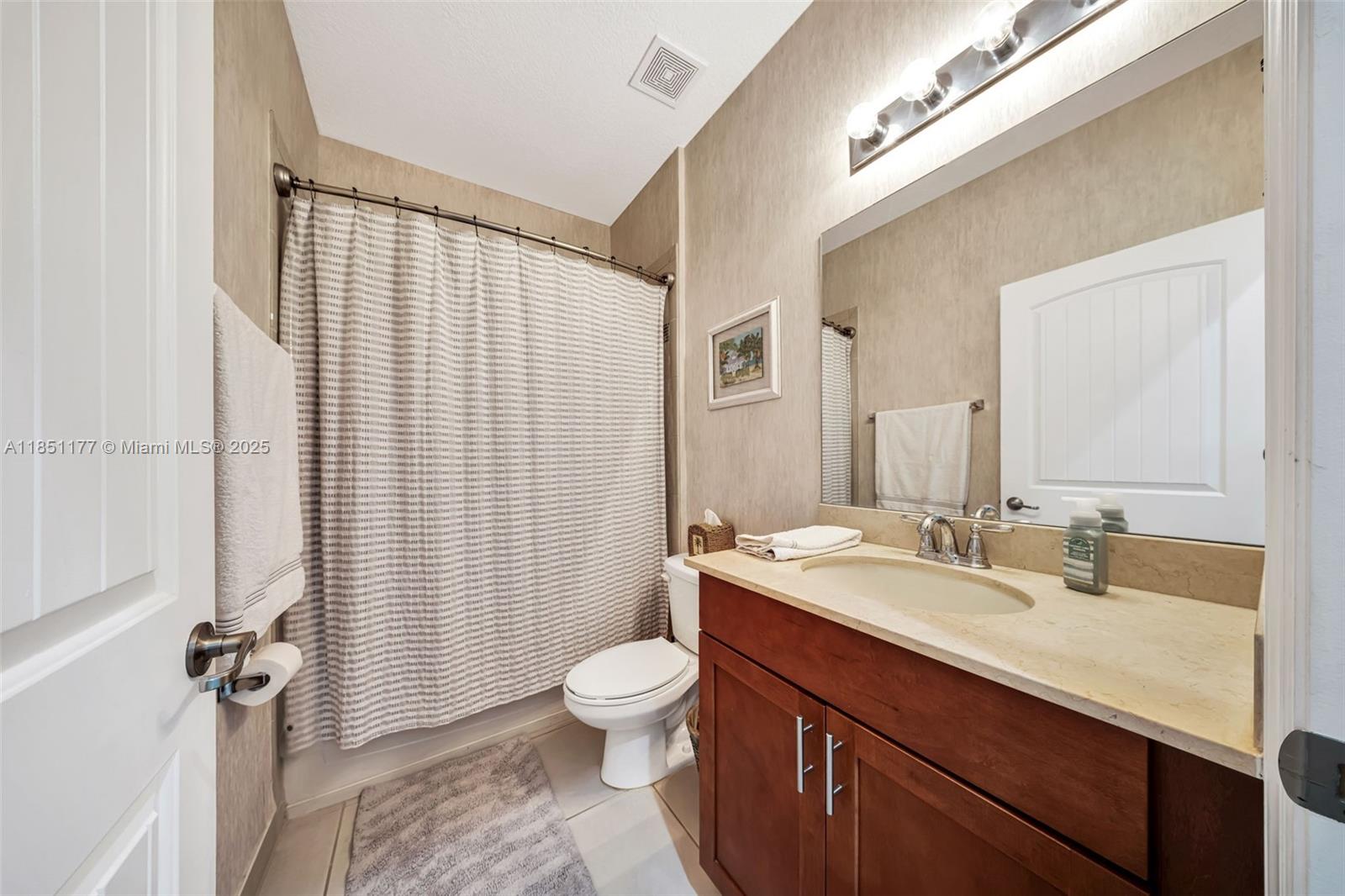 ESTATE MANSIONS 1ST ADDN - Residential