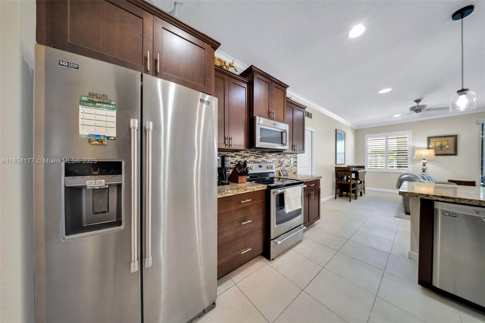 ESTATE MANSIONS 1ST ADDN - Residential