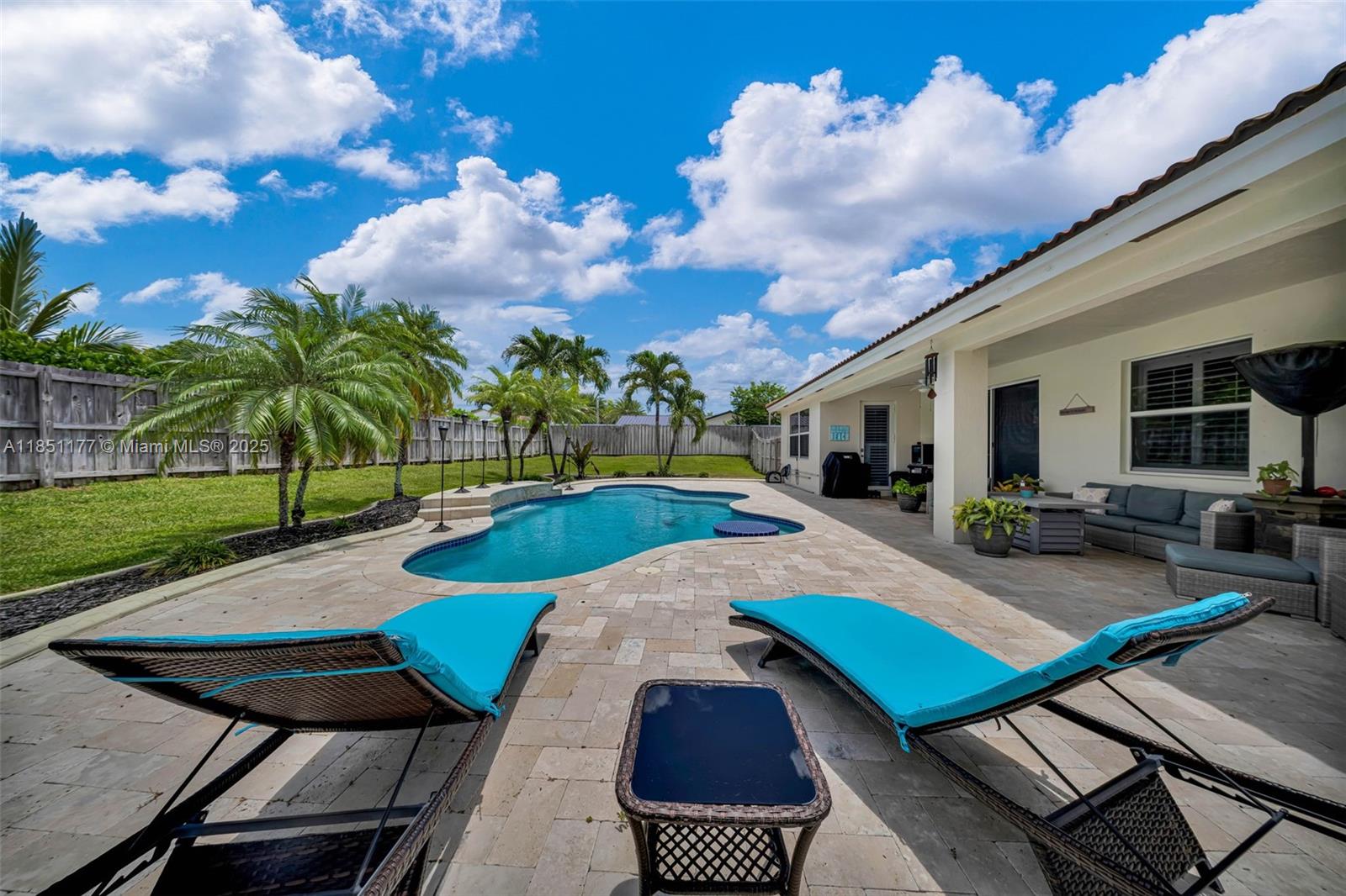 ESTATE MANSIONS 1ST ADDN - Residential