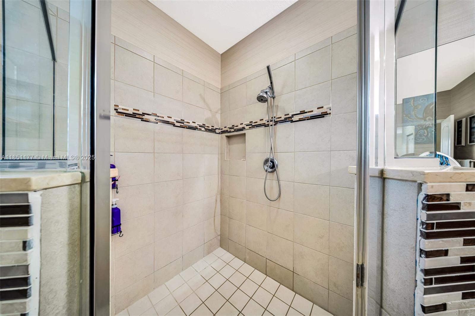 ESTATE MANSIONS 1ST ADDN - Residential