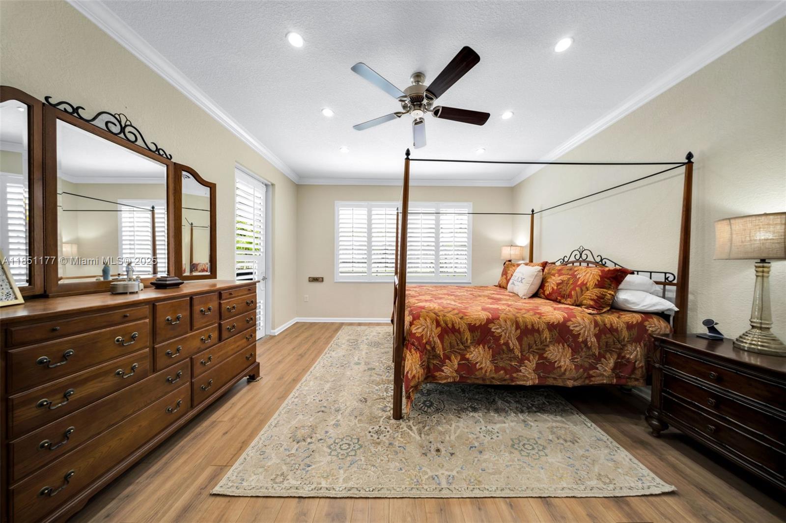 ESTATE MANSIONS 1ST ADDN - Residential