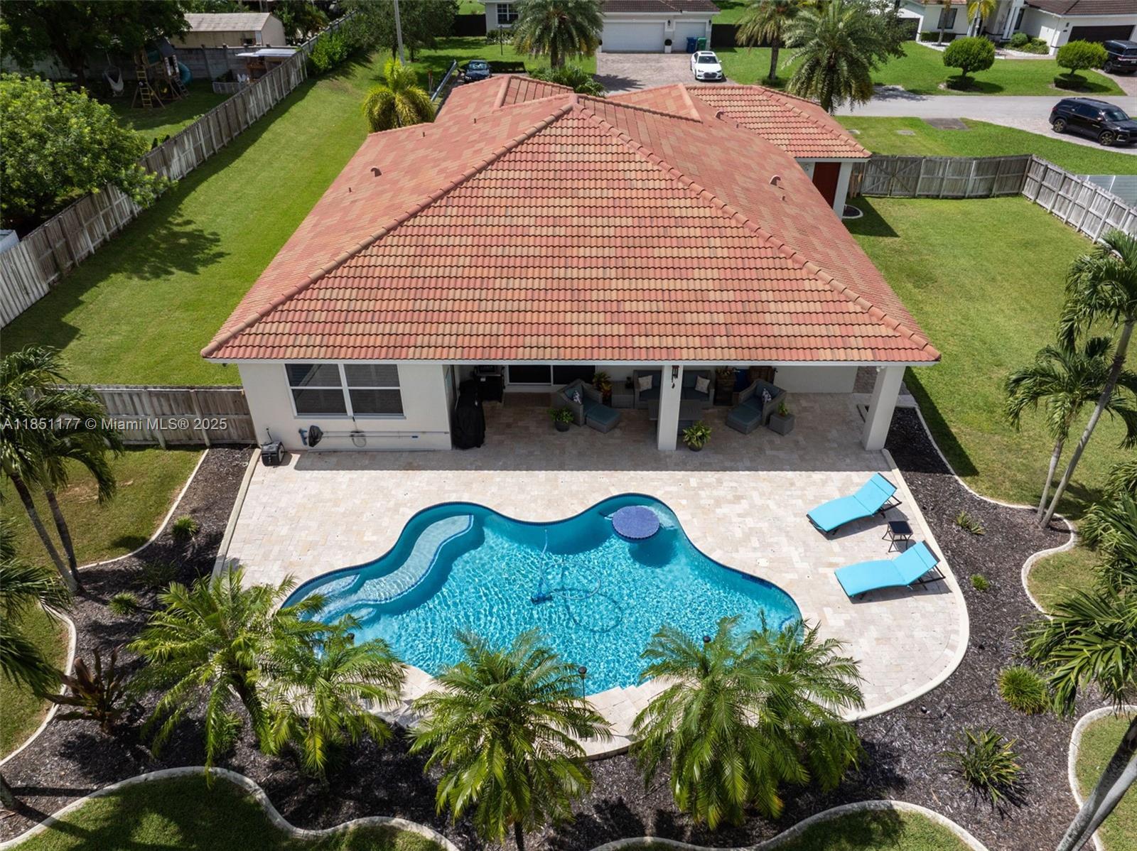 ESTATE MANSIONS 1ST ADDN - Residential