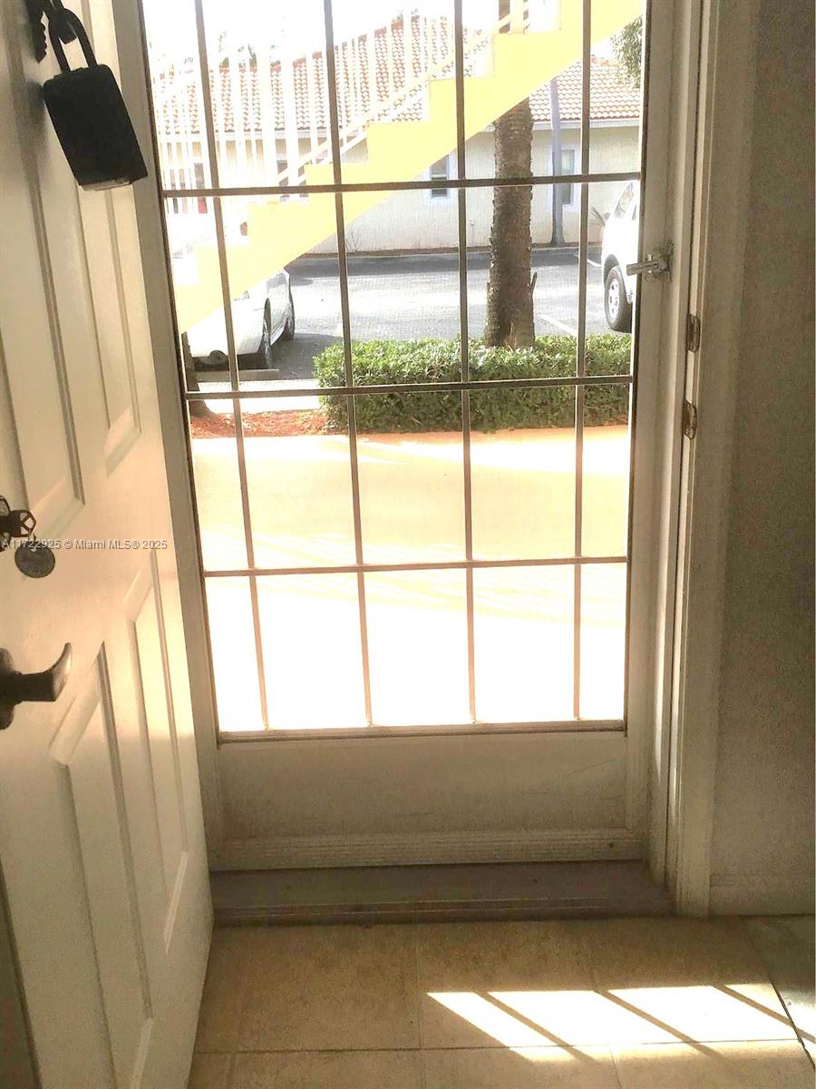 CYPRESS TRAIL CONDO - Residential