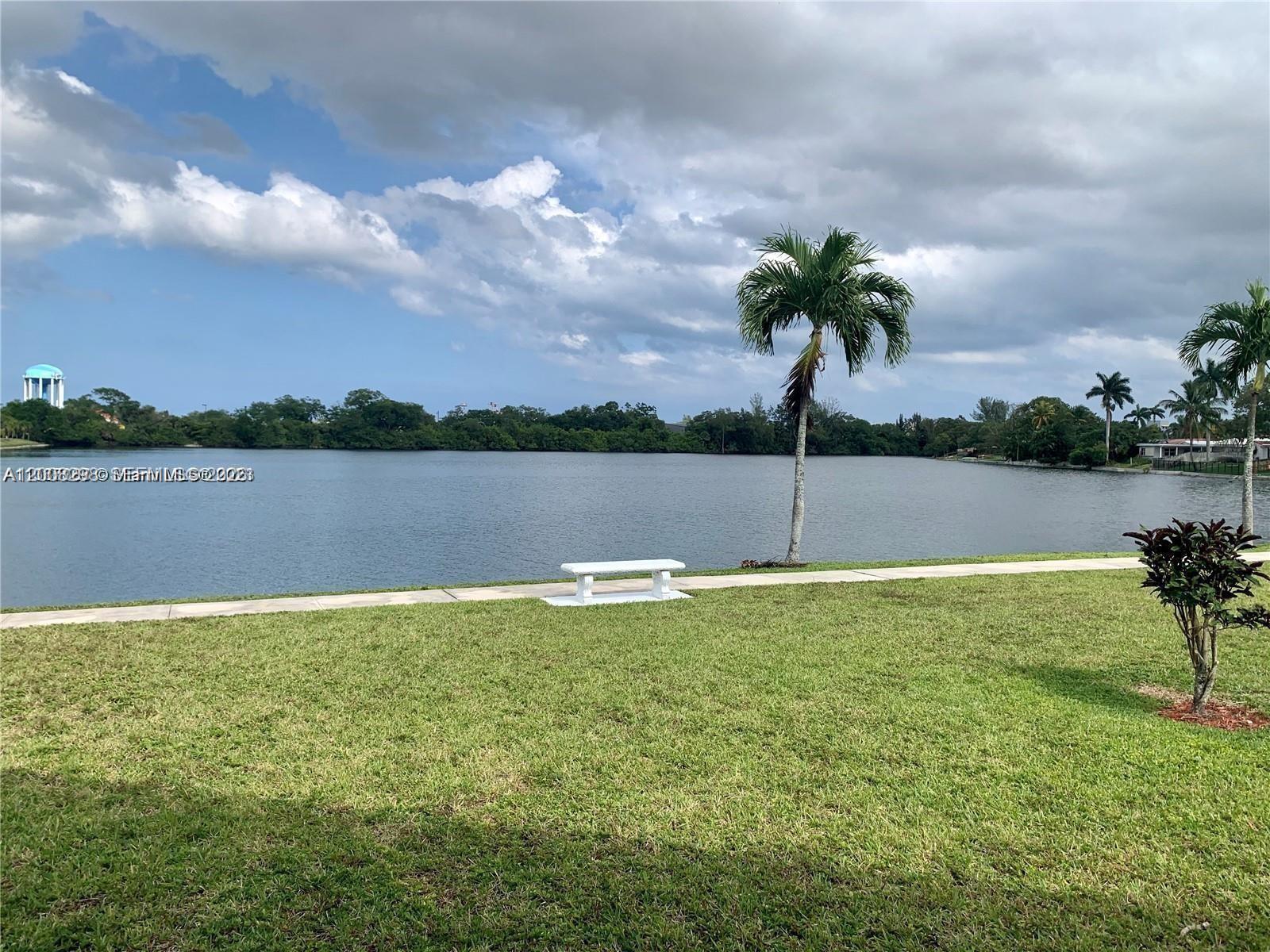 SHERIDAN LAKES CONDO APTS - Residential