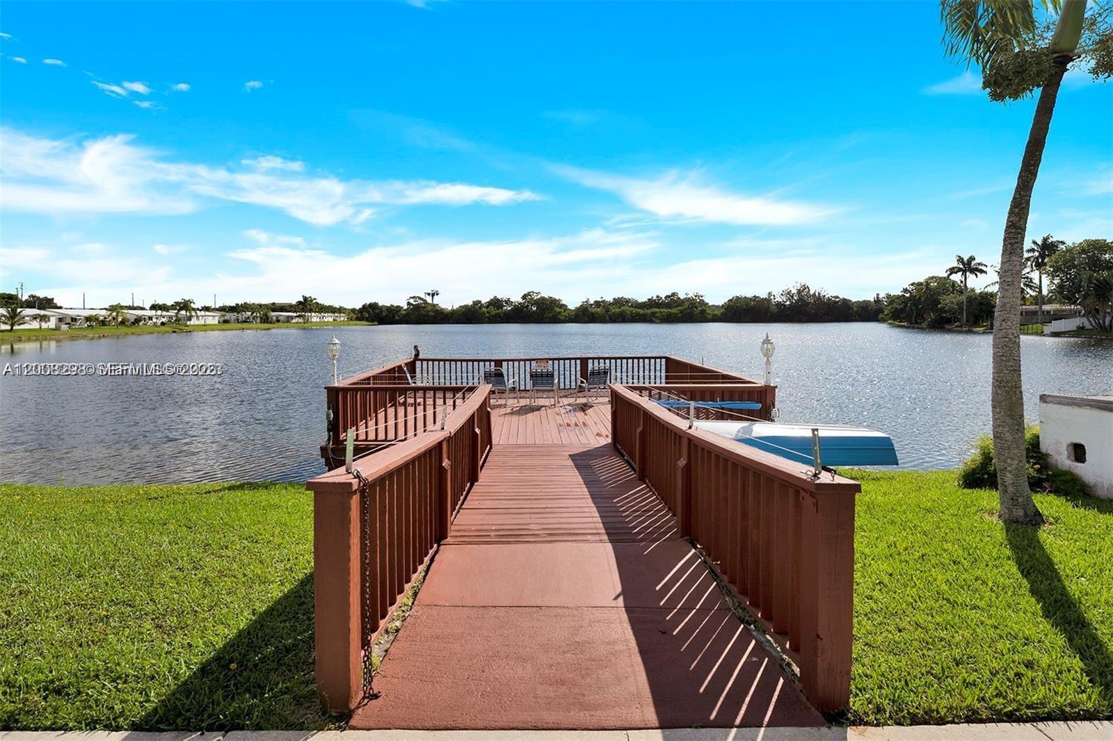 SHERIDAN LAKES CONDO APTS - Residential