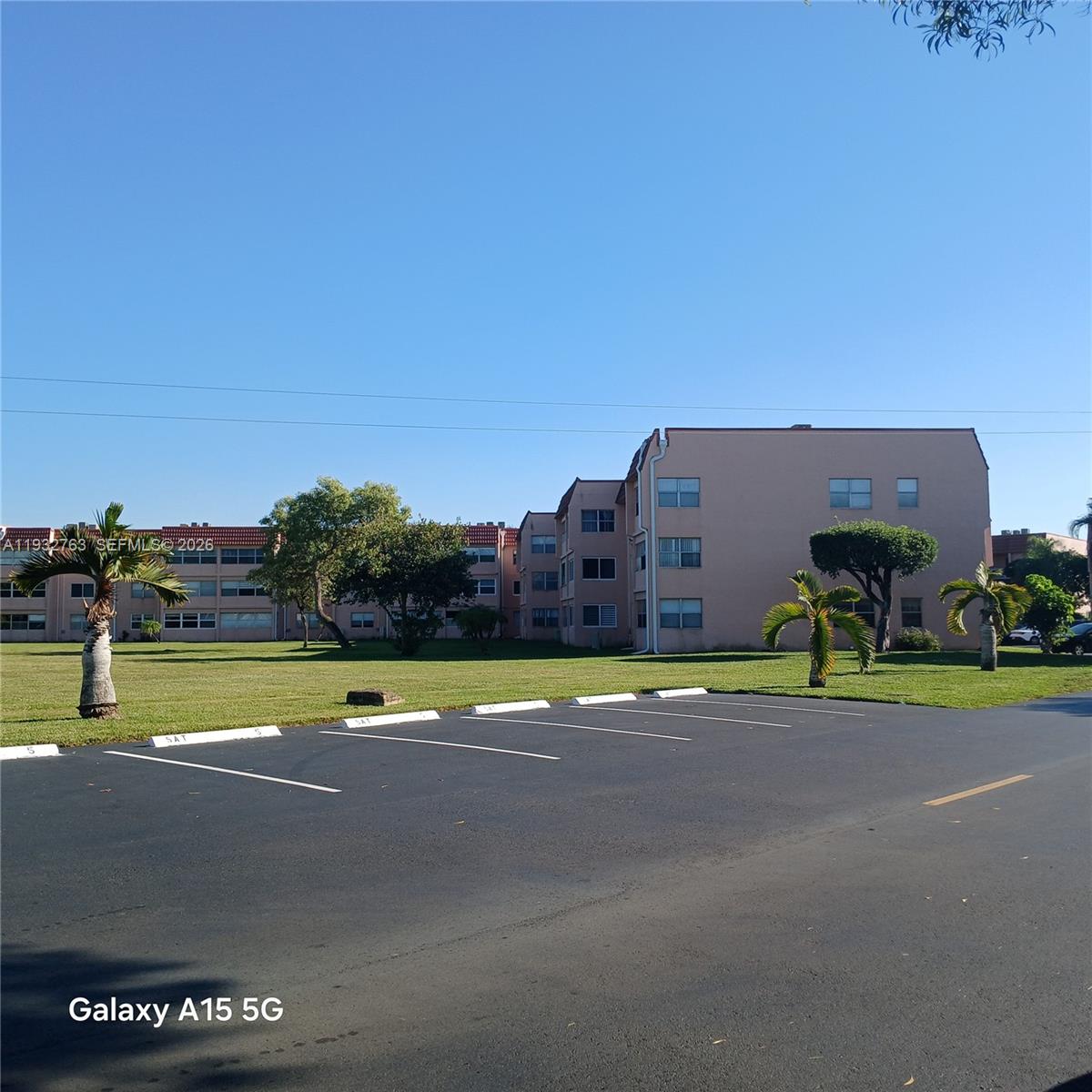 SUNRISE LAKES 120 CONDO - Residential