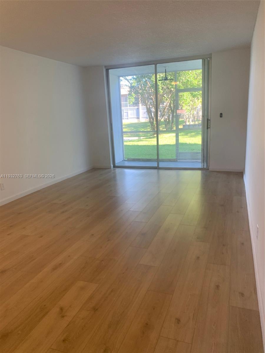 SUNRISE LAKES 120 CONDO - Residential