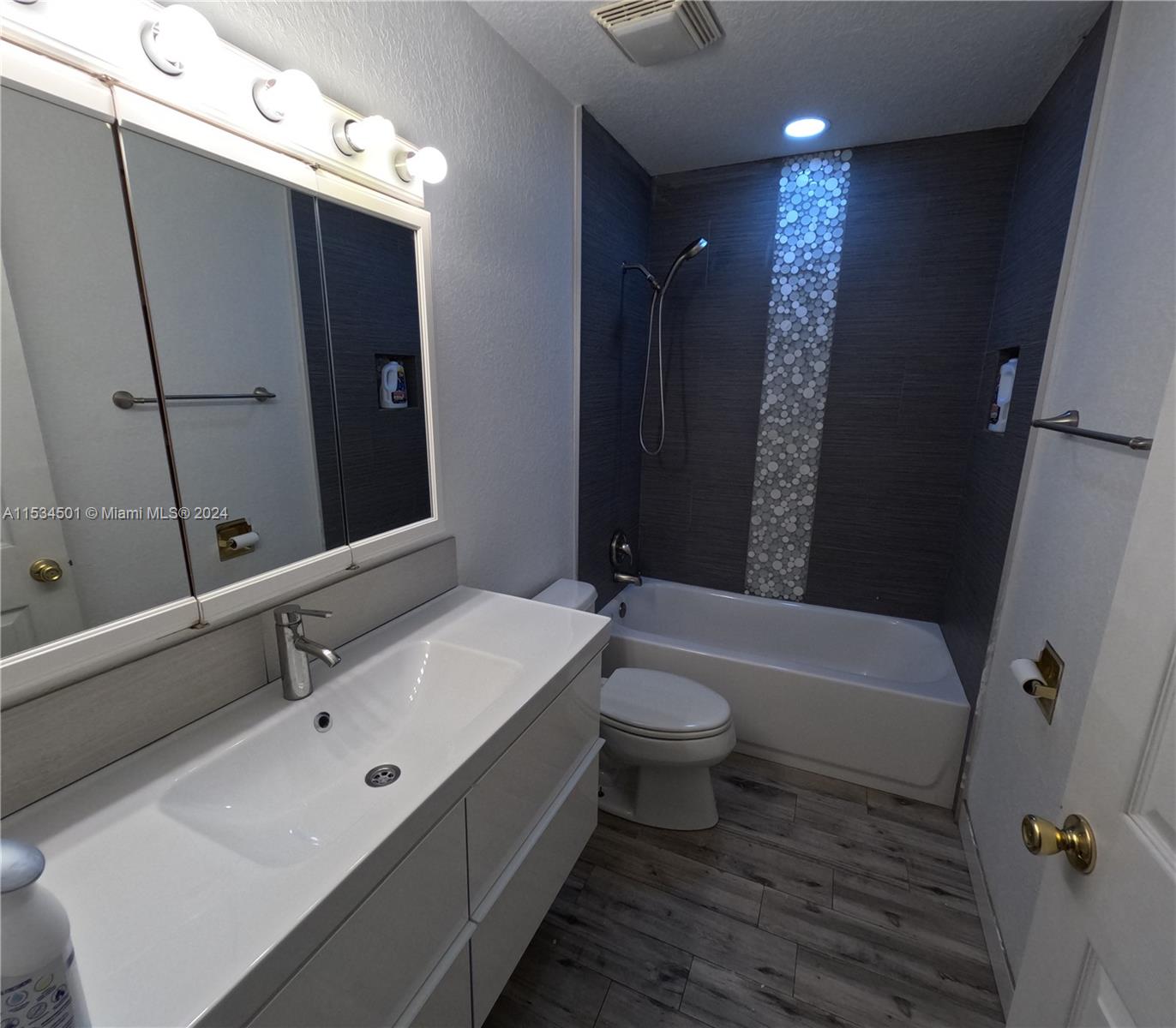 DELRAY GARDEN ESTATES 3 - Residential