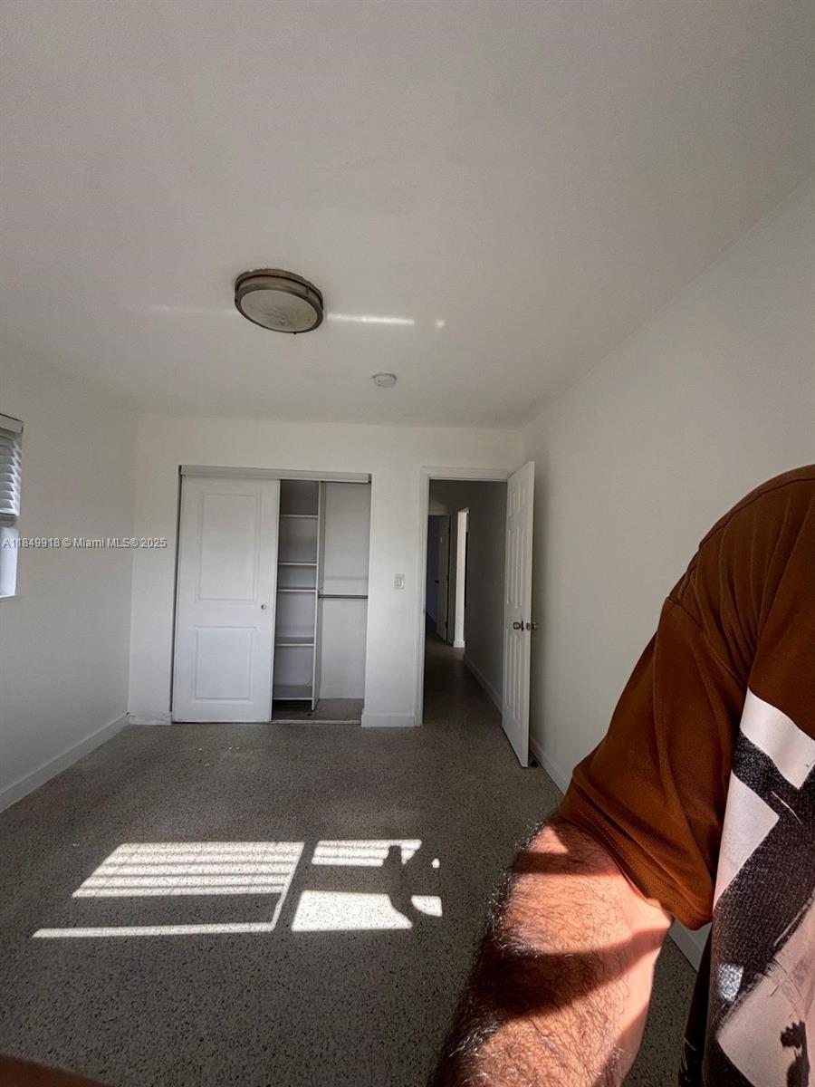 SUNSET LAKE PARK - Residential Lease