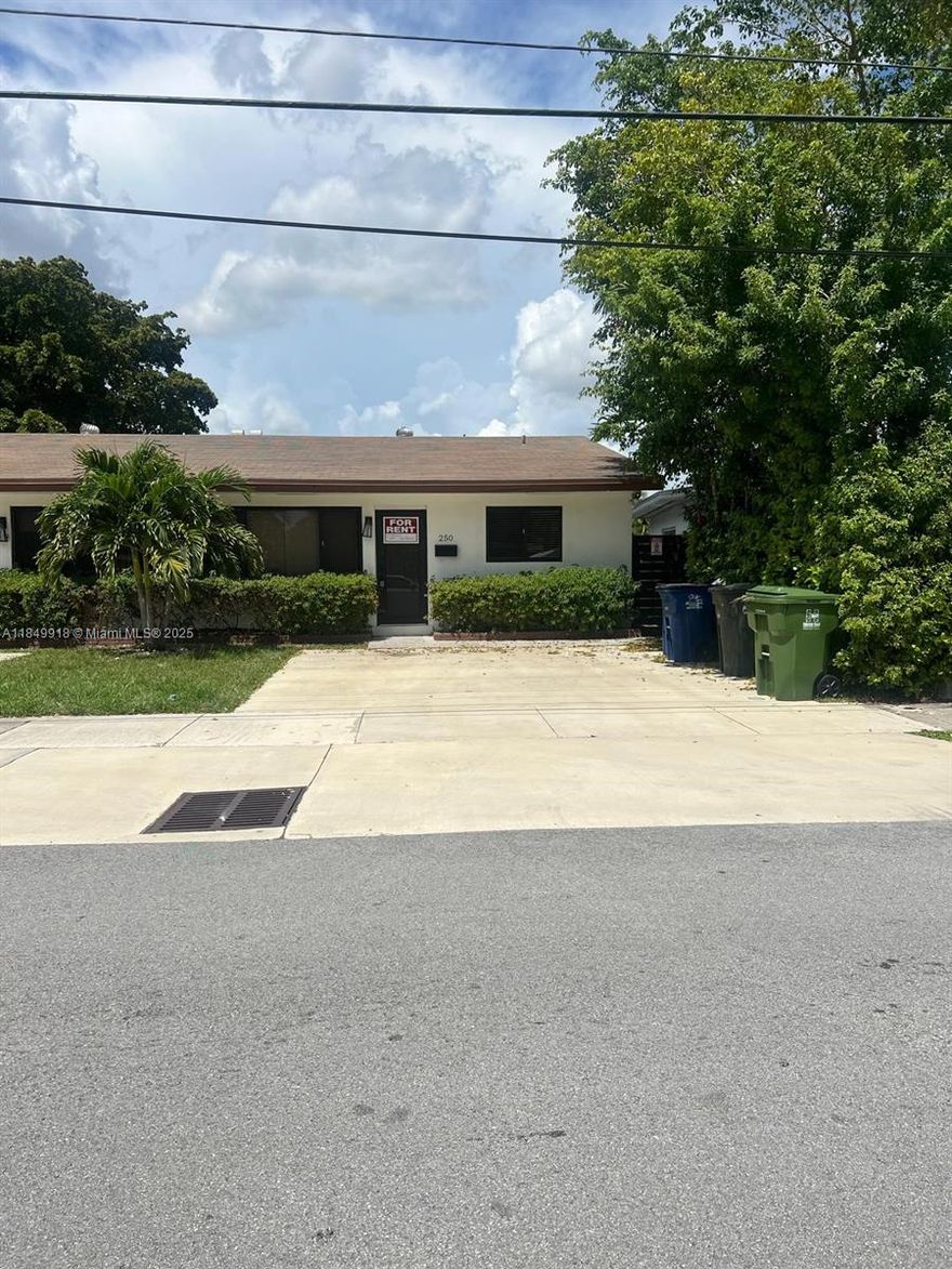 Beautiful 3-Bedroom Unit – Prime Location! Well-maintained 3-bedroom, 1-bath unit featuring a functional layout, in-unit laundry room, and two dedicated parking spaces. Conveniently located just east of I-95, with easy access to Gulfstream Casino, Aventura Mall, shopping, dining, and entertainment. Walking distance to schools and only 10 minutes from the beach. Don’t miss out—schedule your showing today!