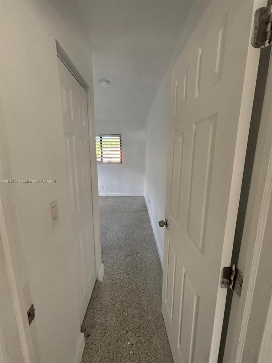 SUNSET LAKE PARK - Residential Lease