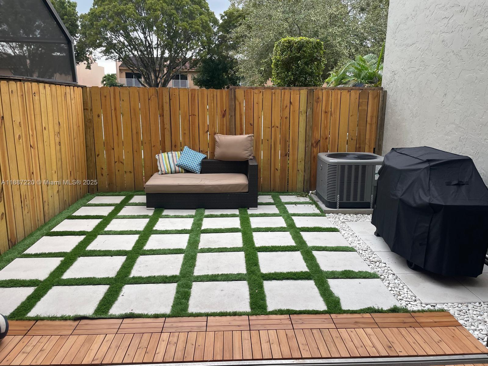 PALM POINT SEC 1 - Residential