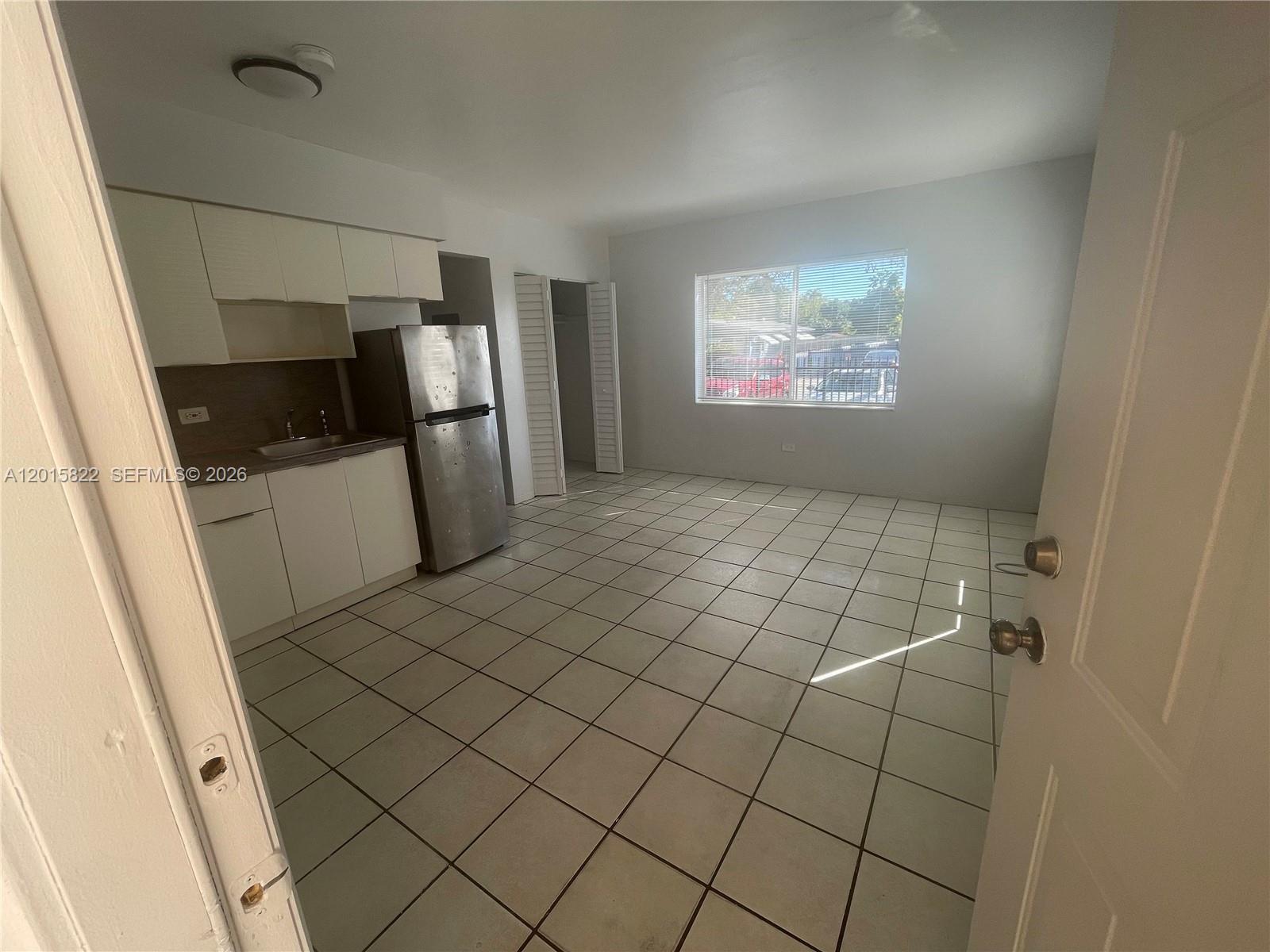 14305 NE 6th Ave 1