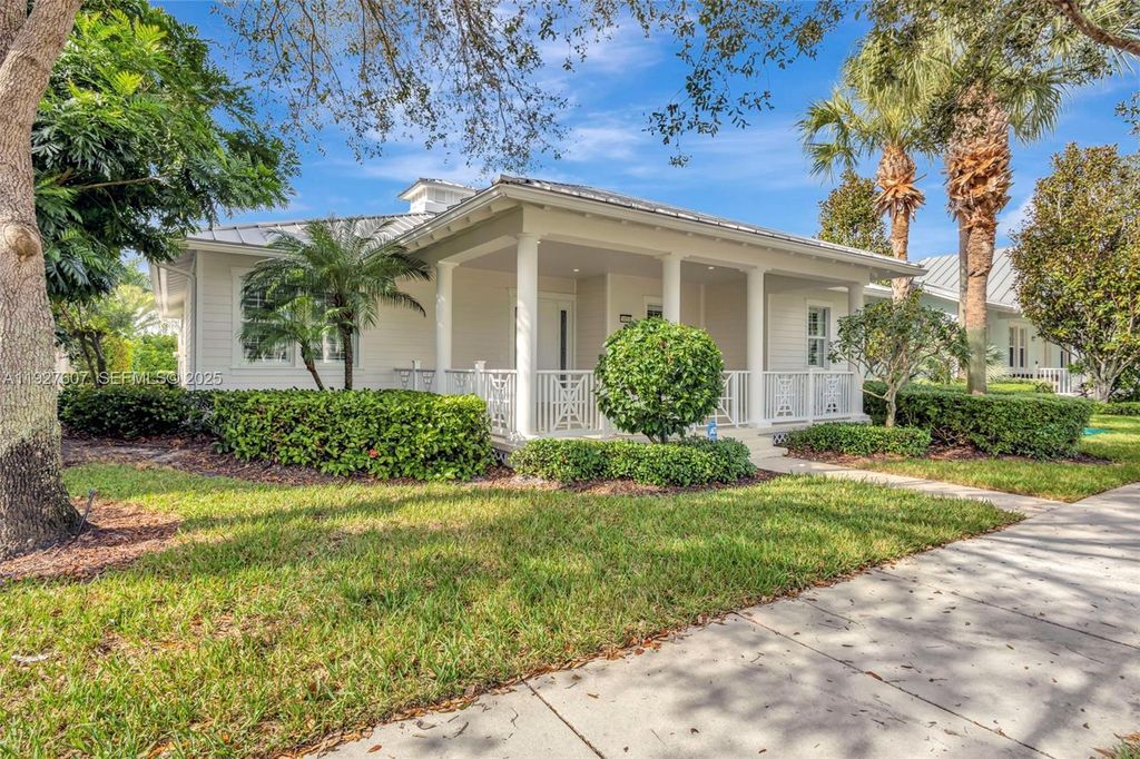 Photo of 3450 W Mallory Blvd, Jupiter, FL 33458 (MLS # A11927607)
