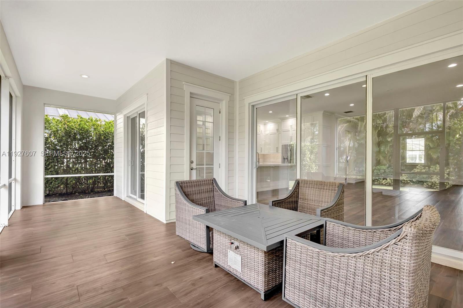 MALLORY CREEK AT ABACOA 1 - Residential Lease