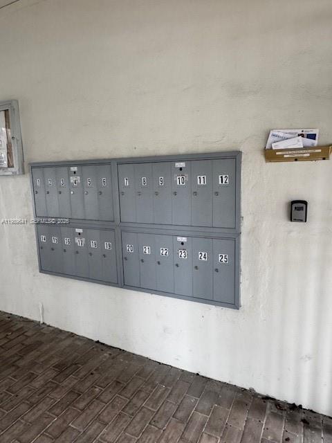 HARBOR ISLAND - Residential Lease