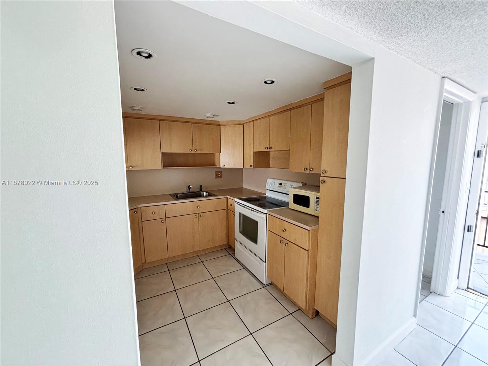 PALMETTO GARDENS NORTH CO - Residential