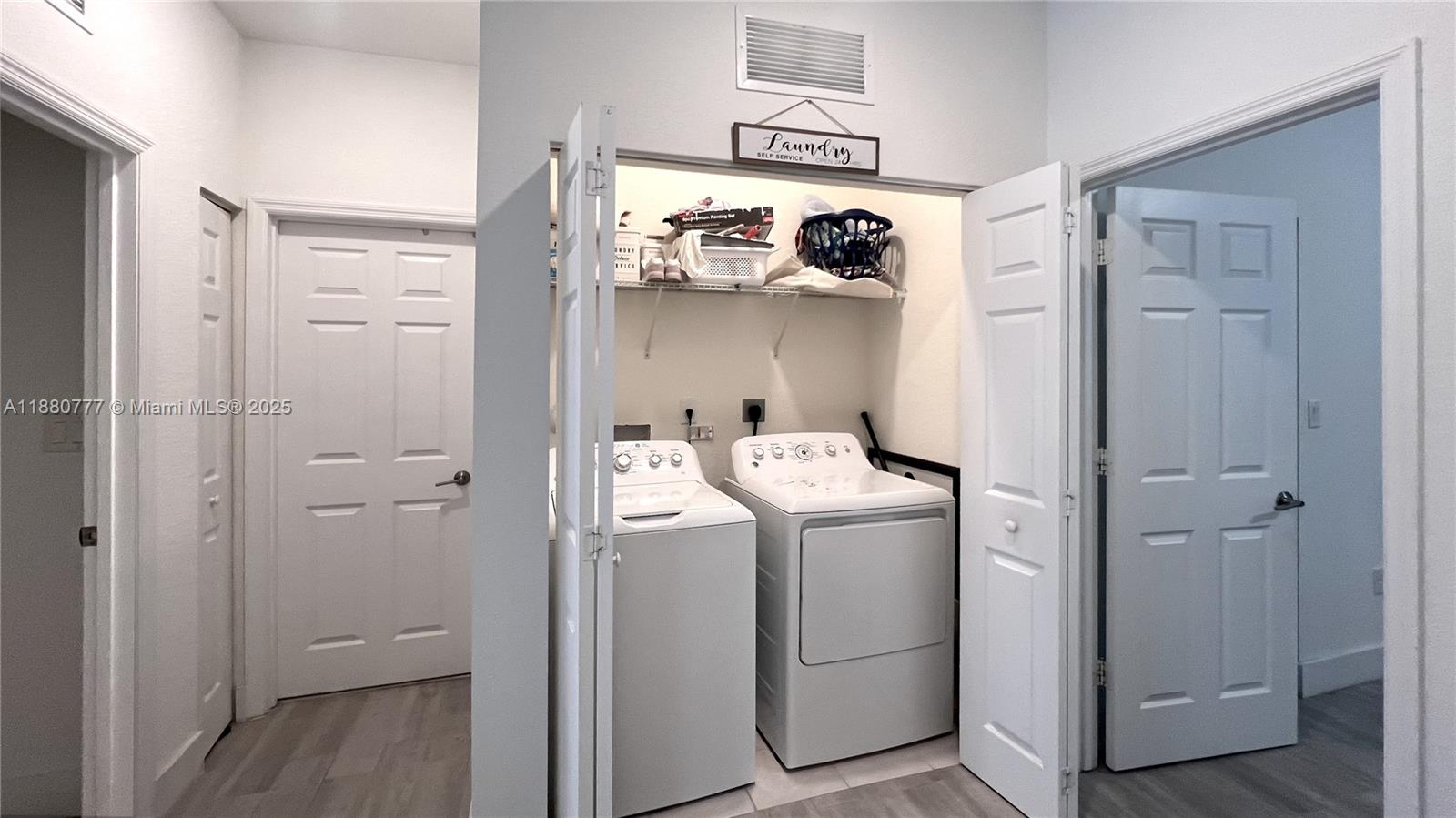 AQUABELLA SECTION ONE - Residential