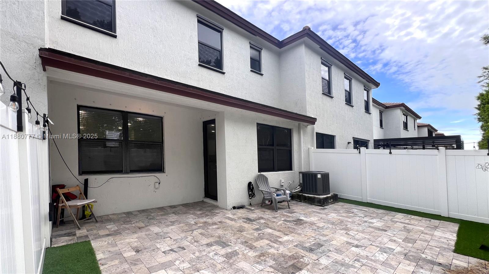 AQUABELLA SECTION ONE - Residential